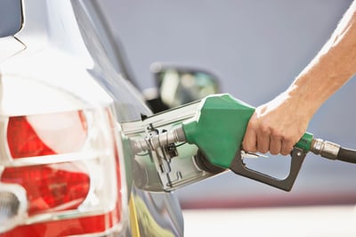 Como economizar gasolina? Conheça problemas no carro que podem aumentar o consumo!
